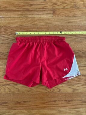 Vintage Under Armour drawstring shorts